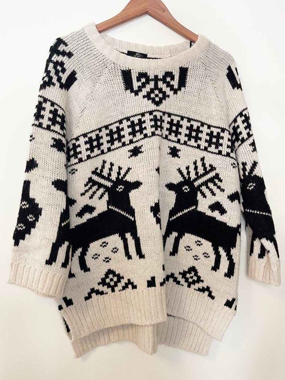 H&M Reindeer Fair Isle Sweater Women’s L Cream Black Nordic Oversized